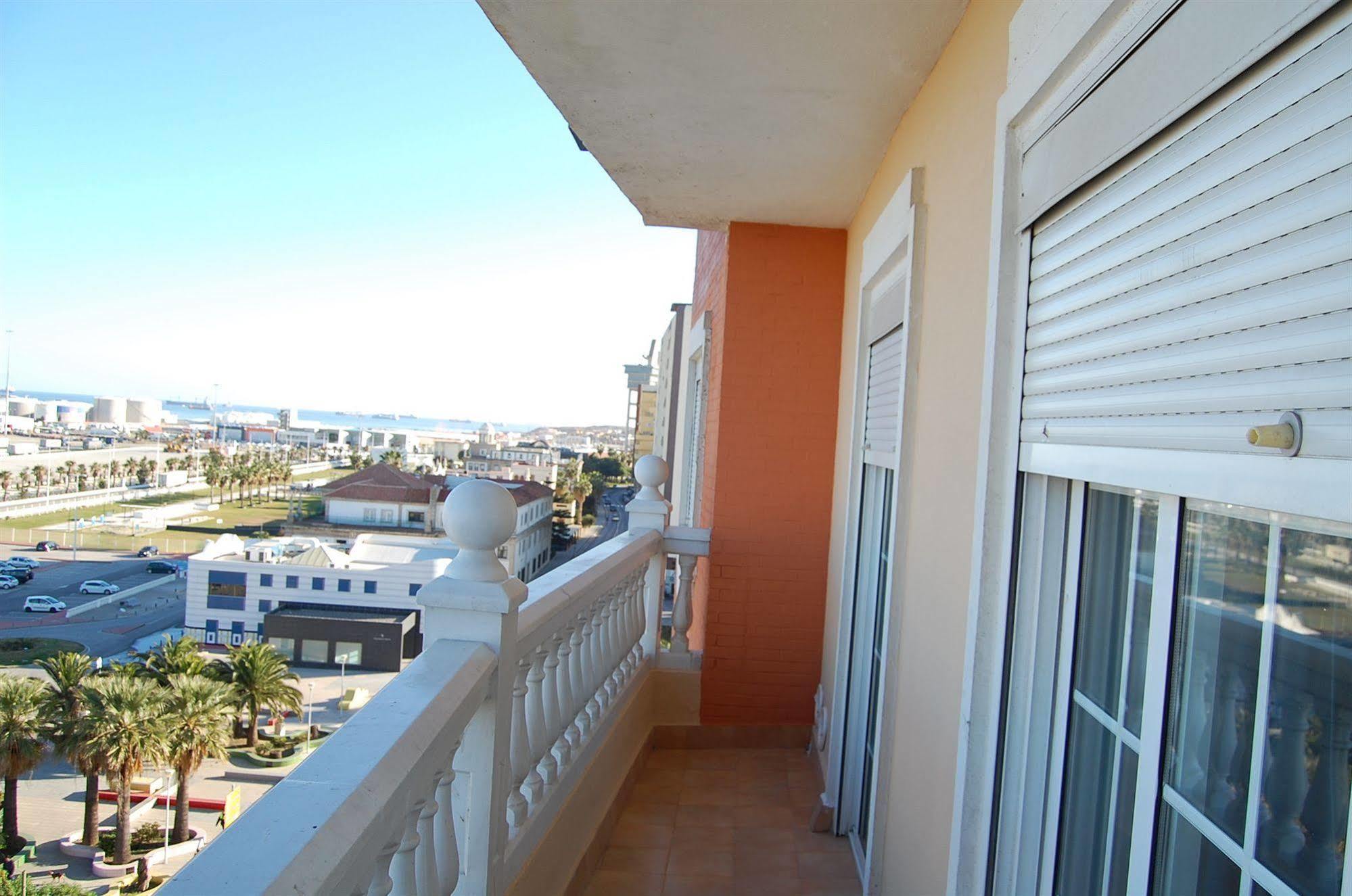 אלגסירס Hotel Marina Victoria מראה חיצוני תמונה